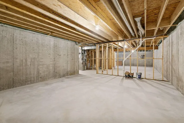 $643,900 | 20104 Globe Drive, Lakeville, MN 55044