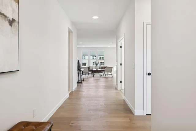 $643,900 | 20104 Globe Drive, Lakeville, MN 55044