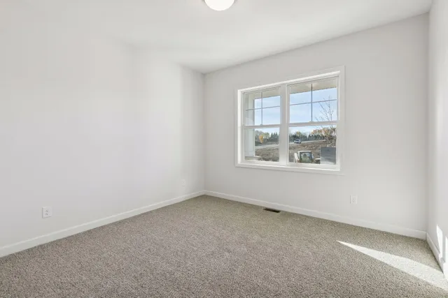 $643,900 | 20104 Globe Drive, Lakeville, MN 55044