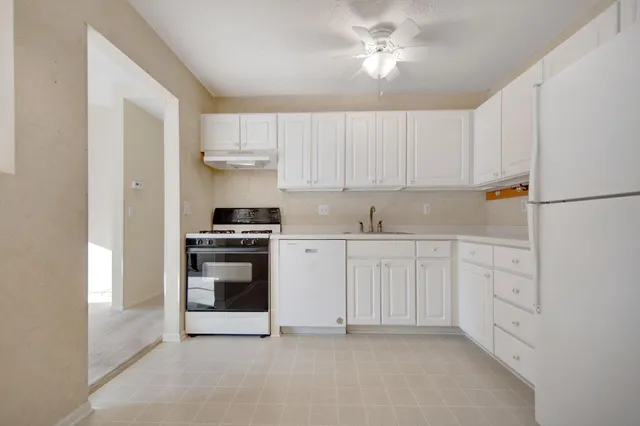 $299,900 | 1224 Black Oaks Lane North, Plymouth, MN 55447