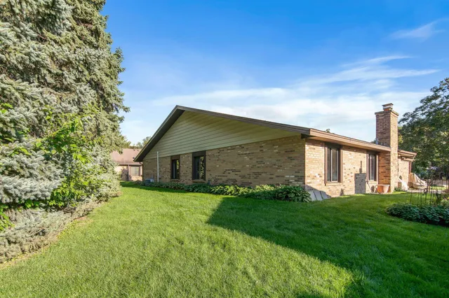 $299,900 | 1224 Black Oaks Lane North, Plymouth, MN 55447