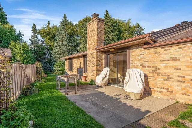 $299,900 | 1224 Black Oaks Lane North, Plymouth, MN 55447