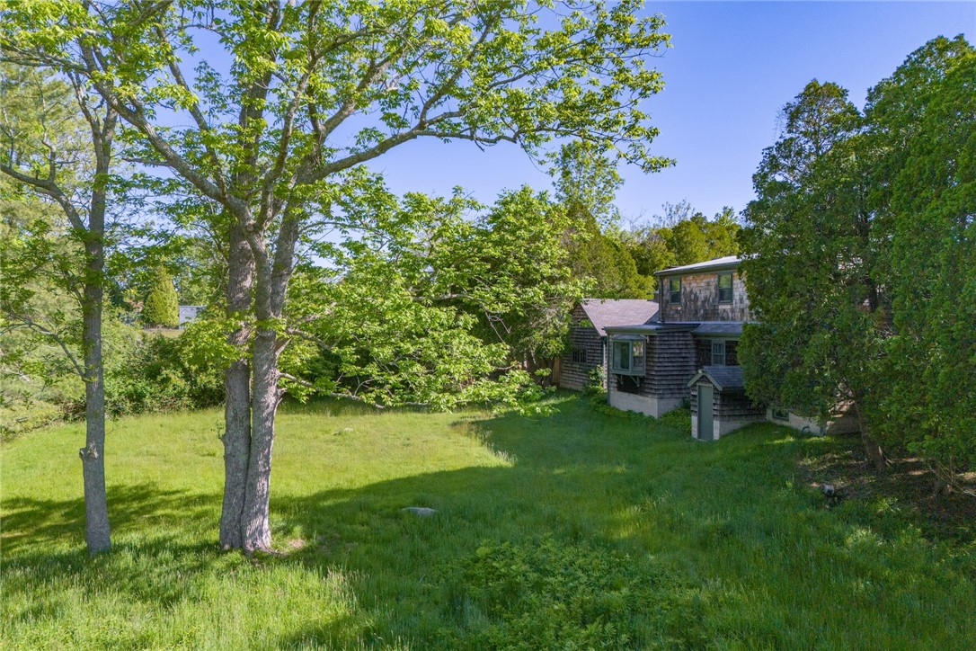 485 Long Highway Little Compton, RI 02837 - Photo 6 of 34