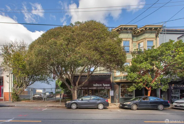 a view of a patio in front of house