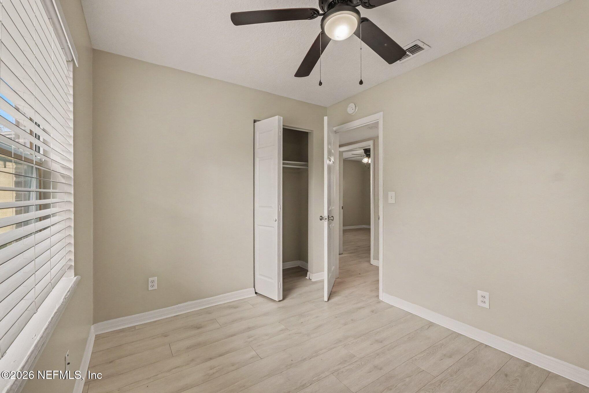 6423 Shetland Road Jacksonville, FL 32277 - Photo 12 of 16 014_file_7430