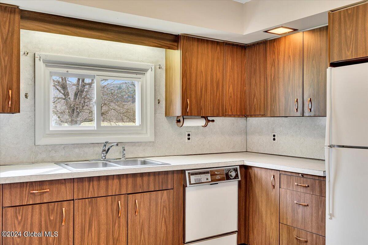 28 Brimmer Jct Road Berlin, NY 12138 - Photo 8 of 45 30-P1075731