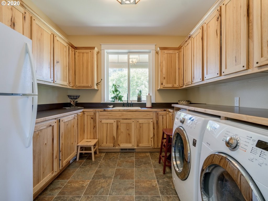 25251 South Elwood Road Colton, OR 97017 - Photo 22 of 32 Gallery Image 22
