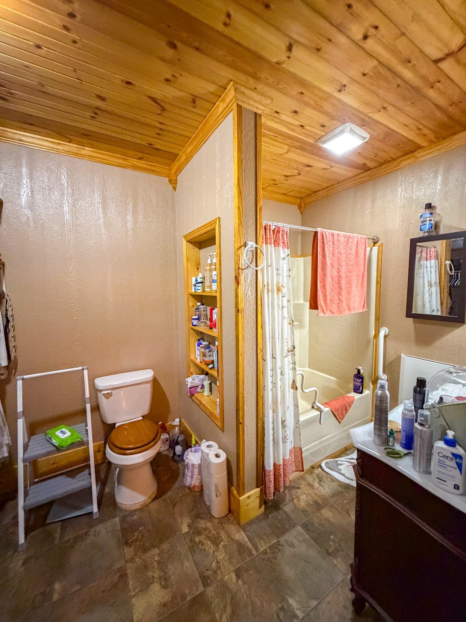1679 Fulton Road Iuka, MS 38852 - Photo 11 of 18