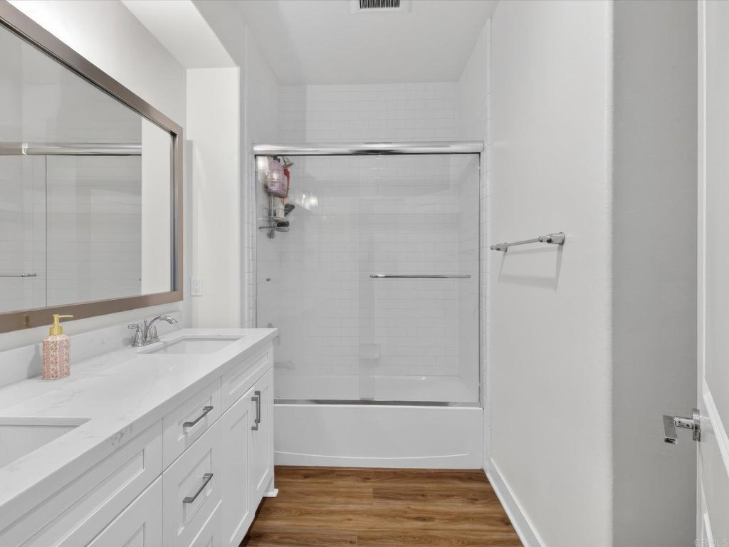 1858 Avocado Road Oceanside, CA 92054 - Photo 22 of 42 Second Bathroom