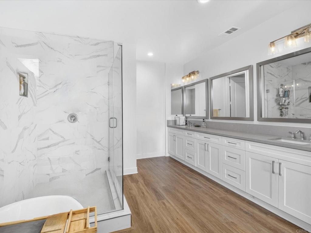 1858 Avocado Road Oceanside, CA 92054 - Photo 27 of 42 4th Bathroom