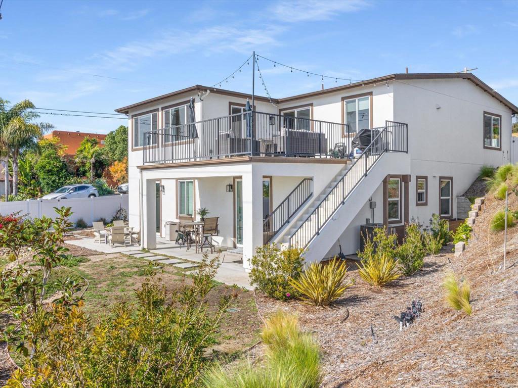 1858 Avocado Road Oceanside, CA 92054 - Photo 29 of 42 Exterior Back