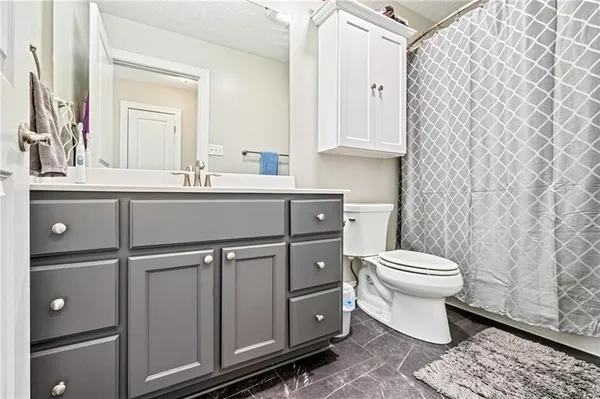 $3,200 | 143 Aberdeen Drive, Pittsburgh, PA 15237