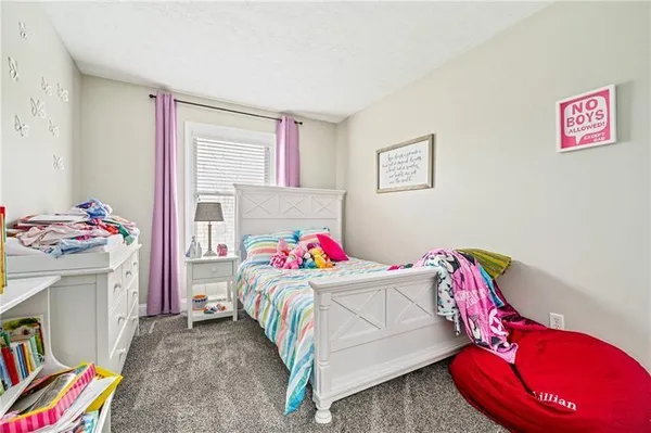 $3,200 | 143 Aberdeen Drive, Pittsburgh, PA 15237