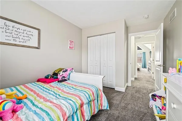 $3,200 | 143 Aberdeen Drive, Pittsburgh, PA 15237