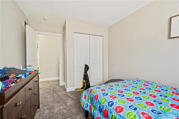 $3,200 | 143 Aberdeen Drive, Pittsburgh, PA 15237