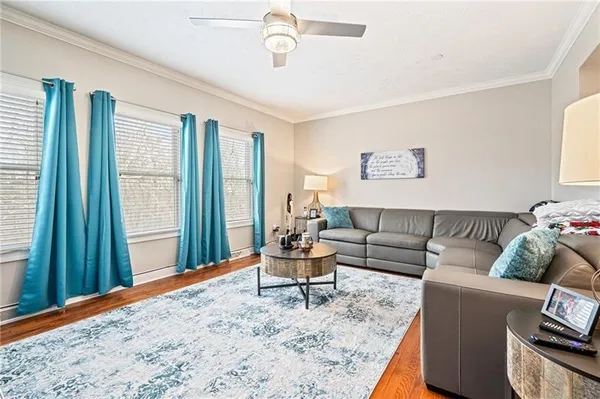 $3,200 | 143 Aberdeen Drive, Pittsburgh, PA 15237