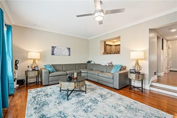 $3,200 | 143 Aberdeen Drive, Pittsburgh, PA 15237