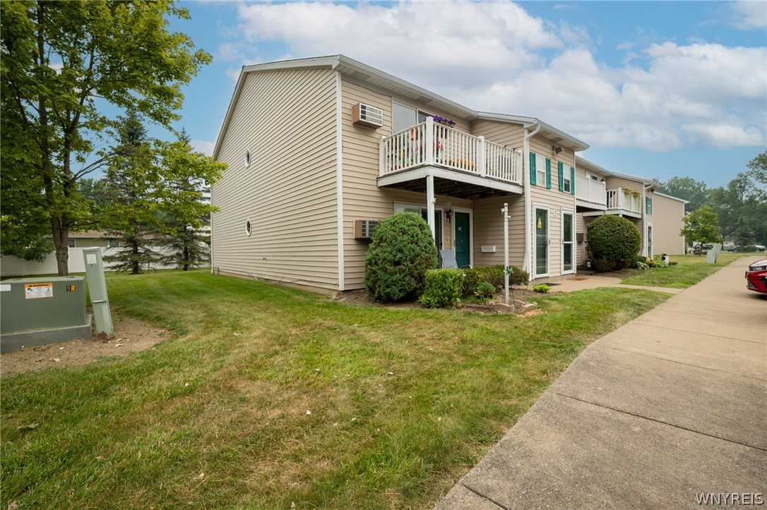 7 Sunmist Square Amherst, NY 14228 - Photo 4 of 25