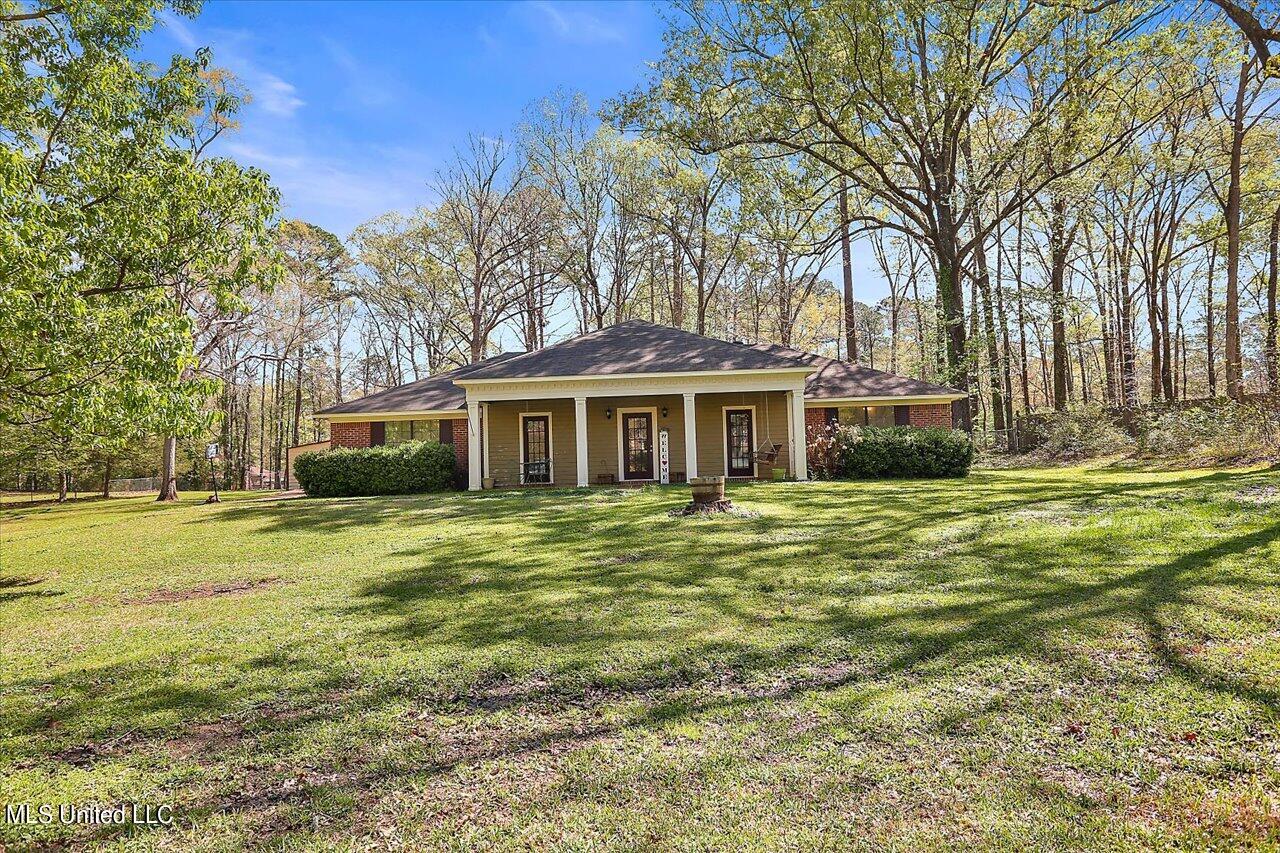 2240 Almar Road Florence, MS 39073 - Photo 1 of 35 primary photo