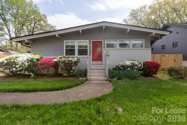 $2,100 | 1901 Windham Place, Charlotte, NC 28205