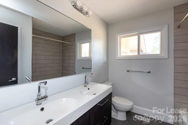 $2,100 | 1901 Windham Place, Charlotte, NC 28205