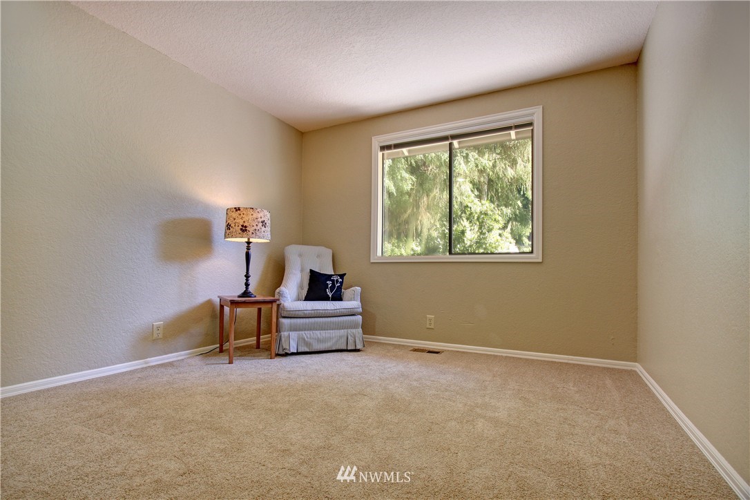 20809 29th Avenue Southeast Bothell, WA 98021 - Photo 11 of 21