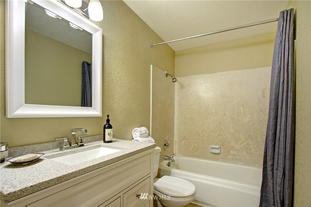20809 29th Avenue Southeast Bothell, WA 98021 - Photo 13 of 21