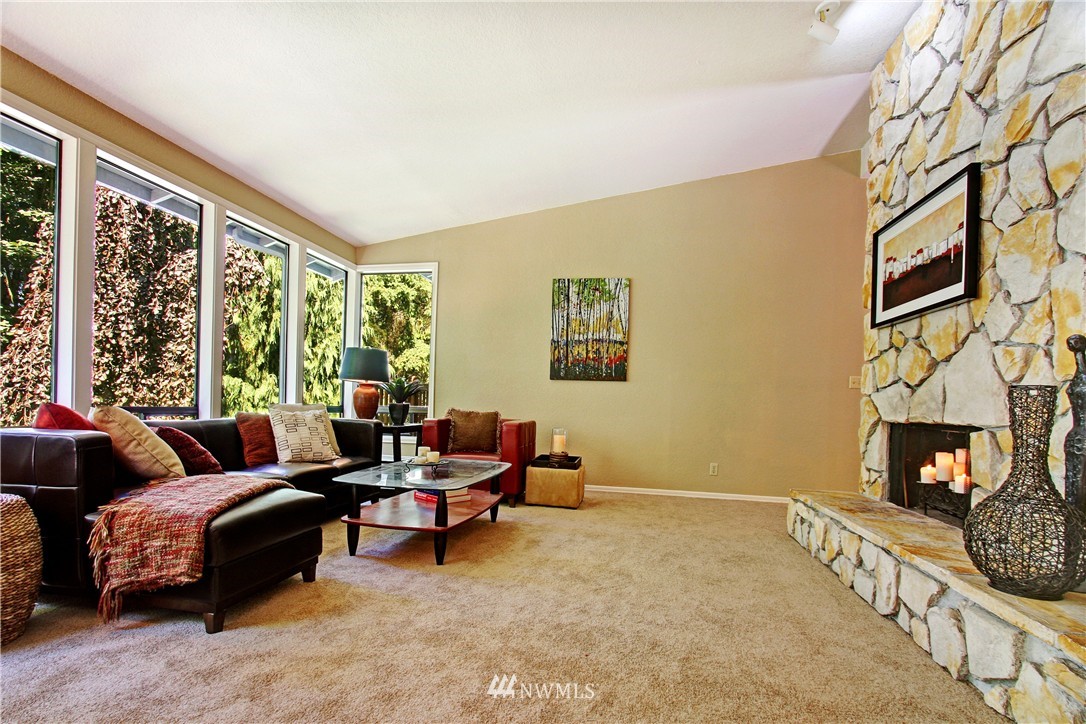 20809 29th Avenue Southeast Bothell, WA 98021 - Photo 3 of 21