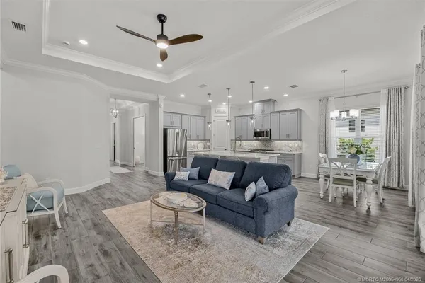 $656,999 | 9959 Southwest Cloister Dr Port Street, Port St. Lucie, FL 34987