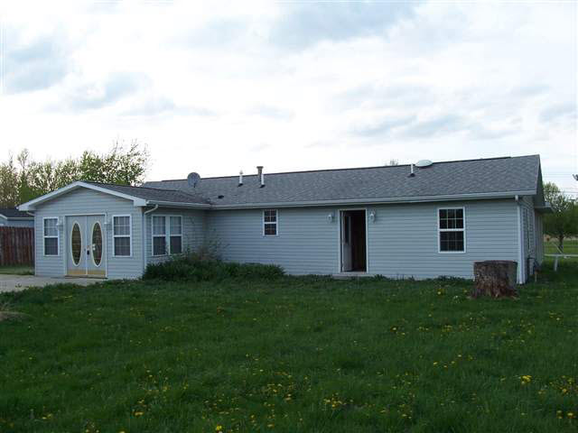 8001 East Piccadilly Road Muncie, IN 47302 - Photo 8 of 9 Gallery Image 8