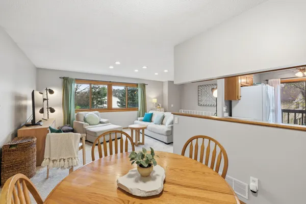 $196,900 | 4289 Centerville Road, Vadnais Heights, MN 55127