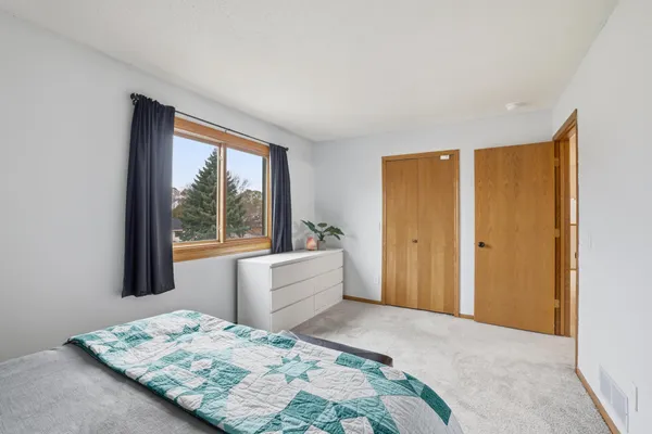 $196,900 | 4289 Centerville Road, Vadnais Heights, MN 55127