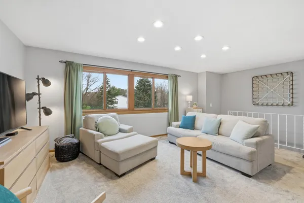 $196,900 | 4289 Centerville Road, Vadnais Heights, MN 55127