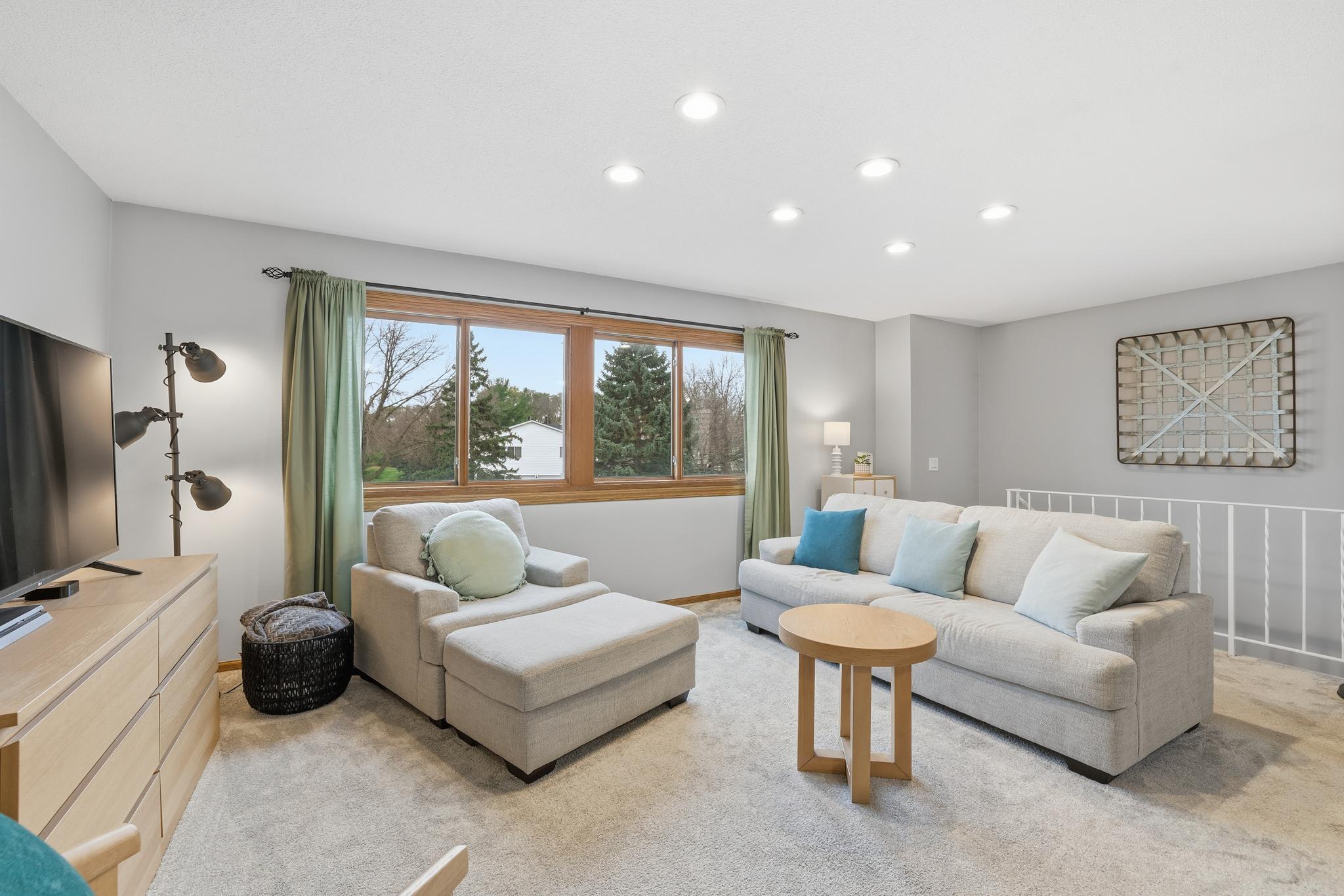 4289 Centerville Road Vadnais Heights, MN 55127 - Photo 5 of 26