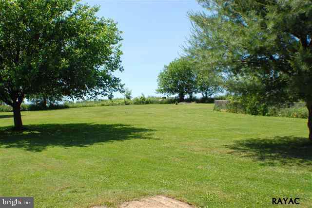 1668 Richmond Road Red Lion, PA 17356 - Photo 9 of 20 Gallery Image 9