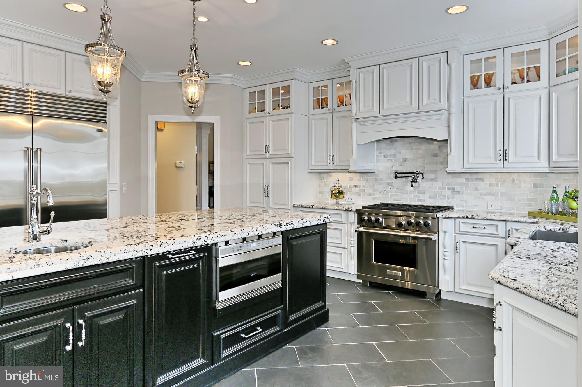 6032 Colchester Road Fairfax, VA 22030 - Photo 8 of 29 Top of line cabinetry