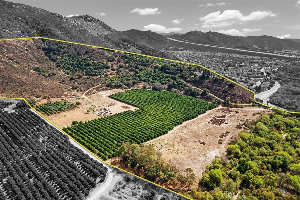 3264 Shearer Crossing Fallbrook, CA 92028 - Photo 37 of 41 Approximate property lines