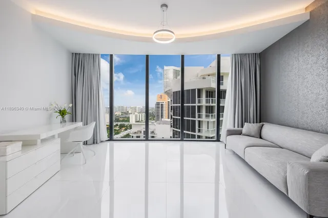 $5,000,000 | 18555 Collins Avenue, Unit 2805, Sunny Isles Beach, FL 33160