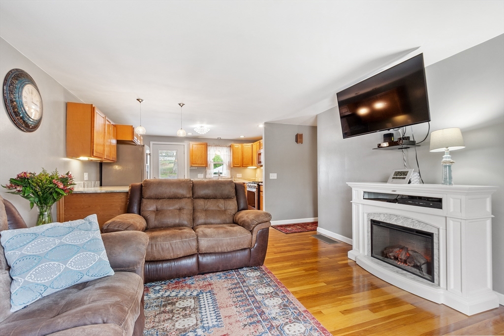 2608 Providence Road Northbridge, MA 01534 - Photo 11 of 42 Gallery Image 11