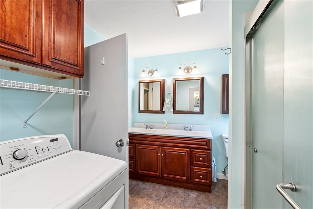 2608 Providence Road Northbridge, MA 01534 - Photo 17 of 42 Gallery Image 17