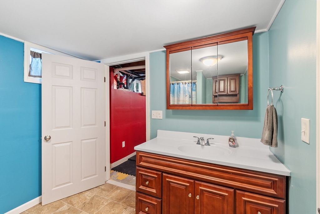2608 Providence Road Northbridge, MA 01534 - Photo 25 of 42 Gallery Image 25