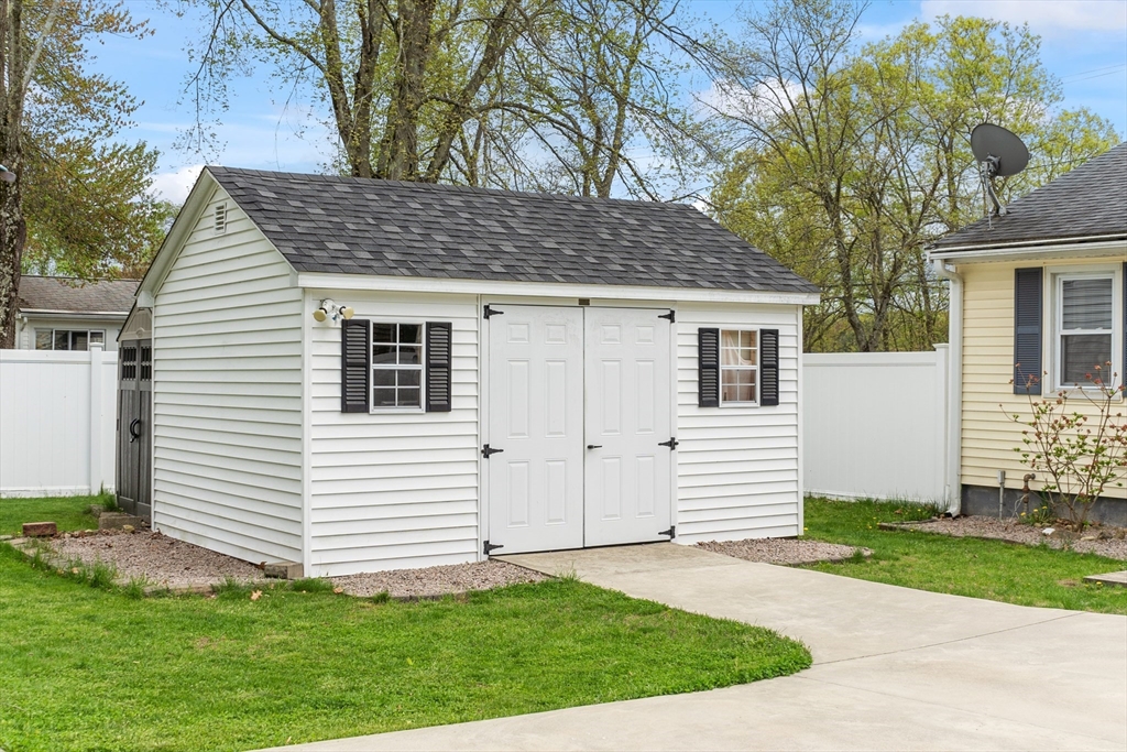 2608 Providence Road Northbridge, MA 01534 - Photo 40 of 42 Gallery Image 40