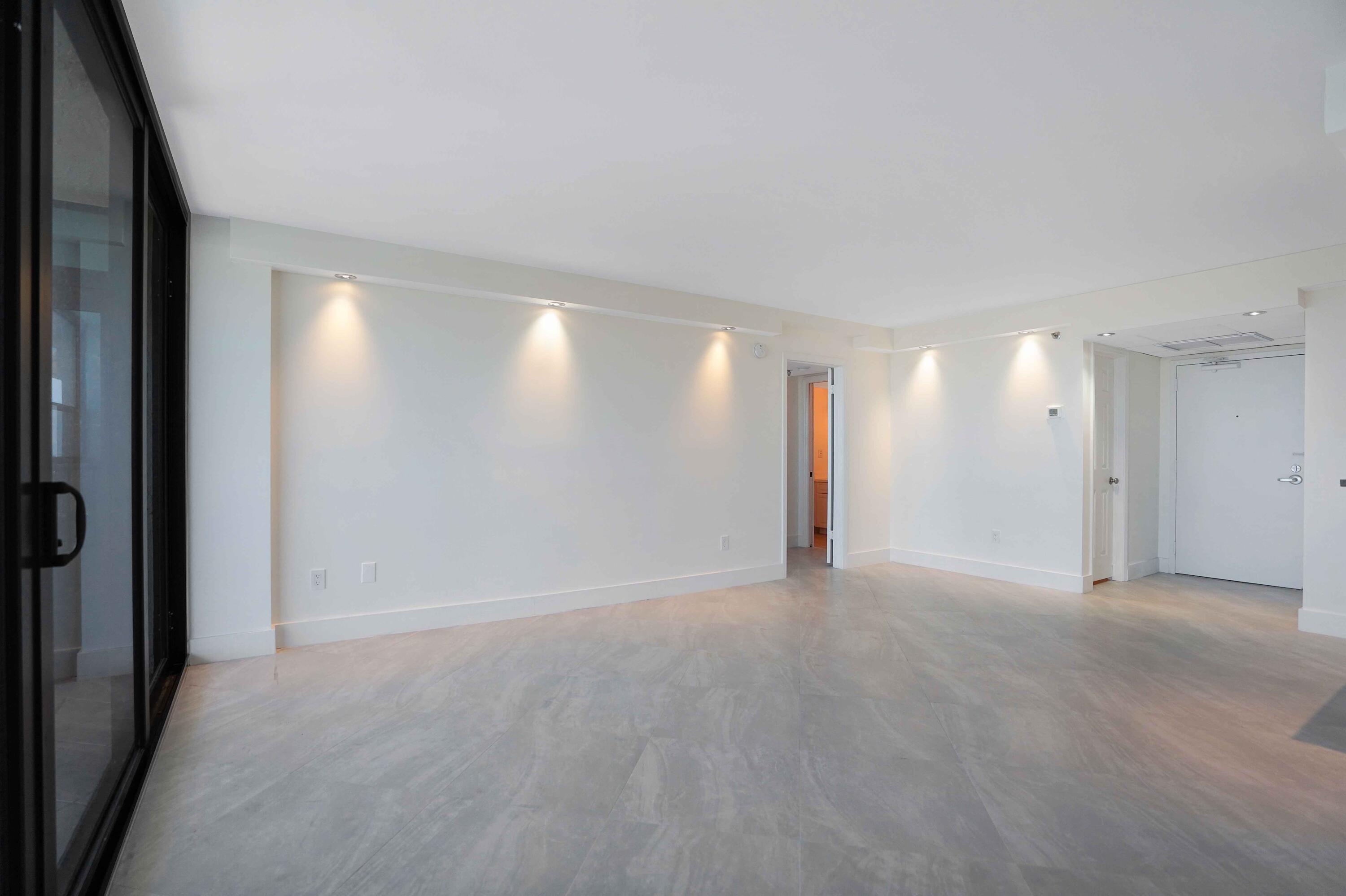 899 Jeffery Street, Unit 804 Boca Raton, FL 33487 - Photo 4 of 38 899 Jeffery Street 804, Boca Raton,
