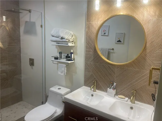 $528,000 | 1192 Mitchell Avenue, Unit 7, Tustin, CA 92780