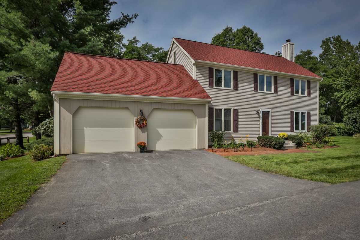 2 Rye Place Nashua, NH 03063 - Photo 1 of 34 Gallery Image 1