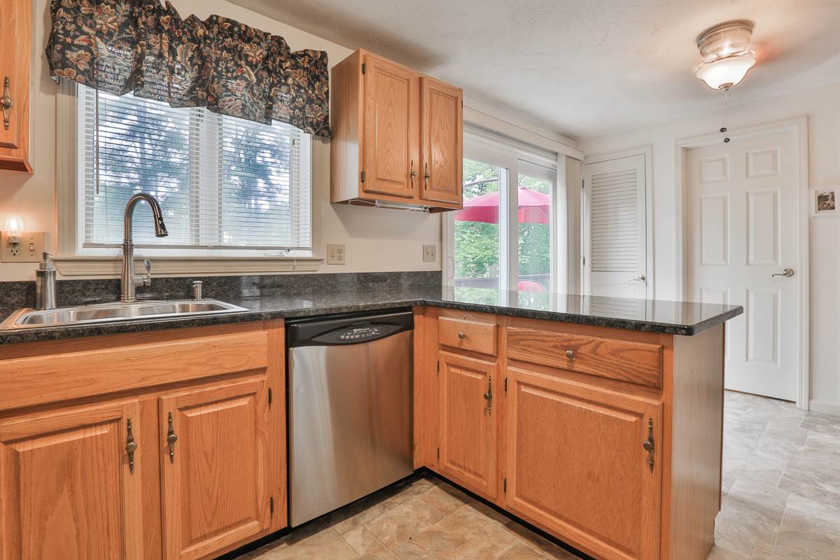 2 Rye Place Nashua, NH 03063 - Photo 20 of 34 Gallery Image 20