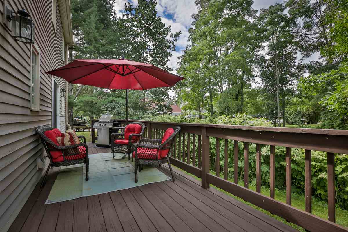 2 Rye Place Nashua, NH 03063 - Photo 6 of 34 Gallery Image 6