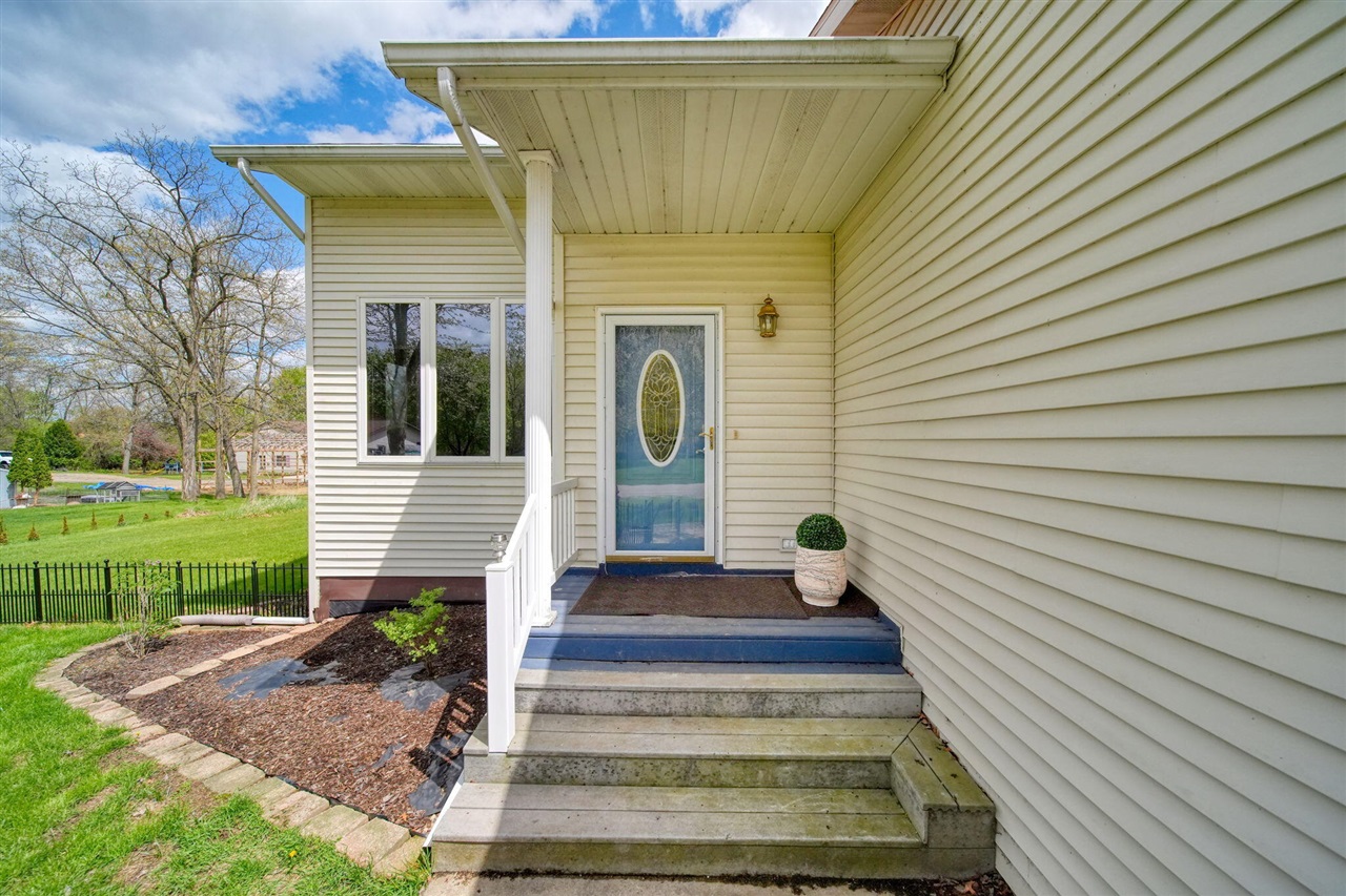 7155 Bayview Road Jackson, MI 49201 - Photo 6 of 67