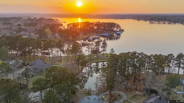 $370,000 | 18208 North Lakeview Drive, Troup, TX 75789
