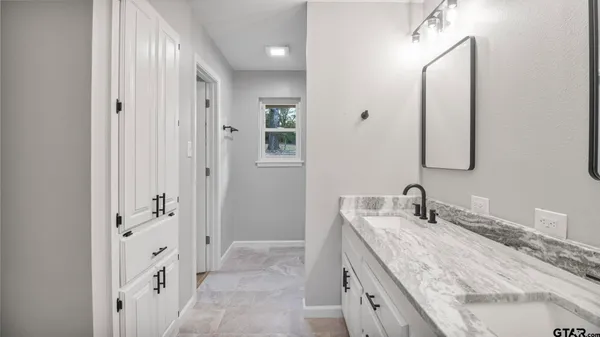 $370,000 | 18208 North Lakeview Drive, Troup, TX 75789